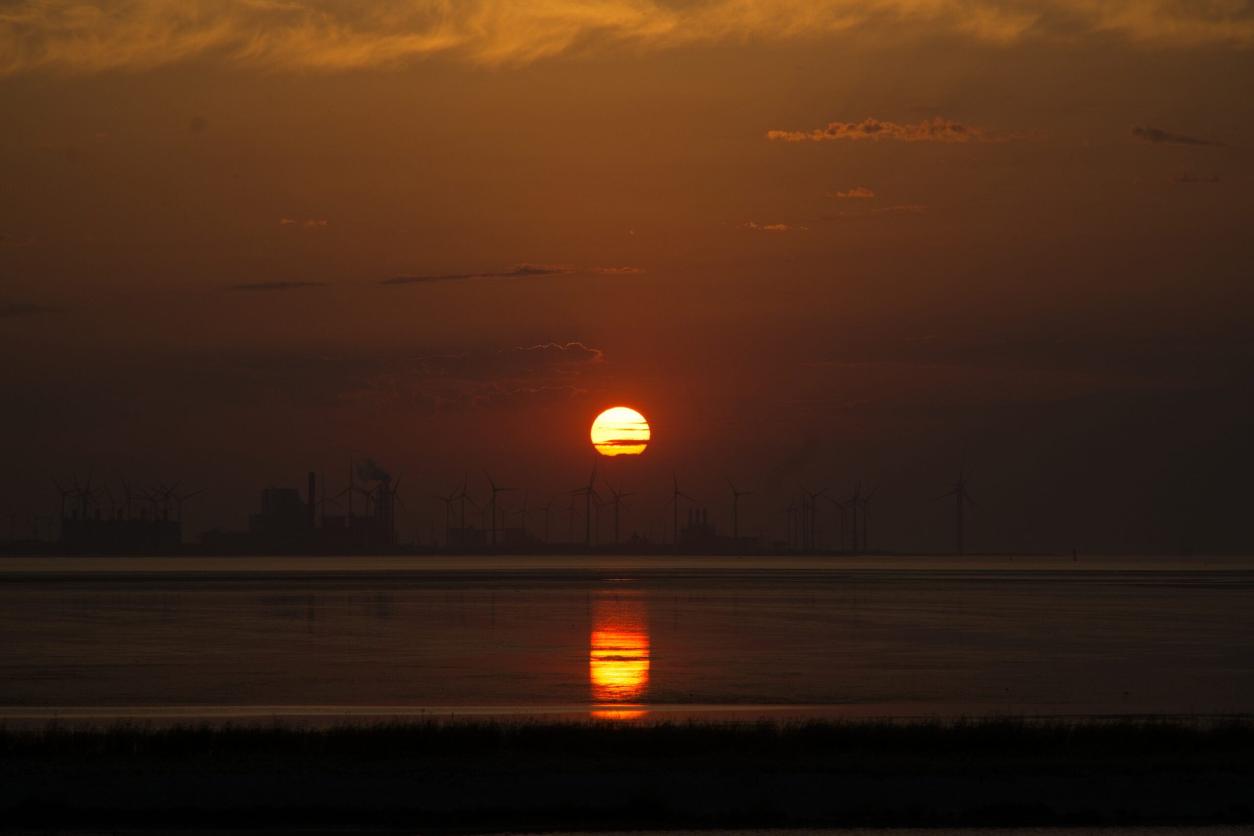 Sonnenuntergang über der Ems