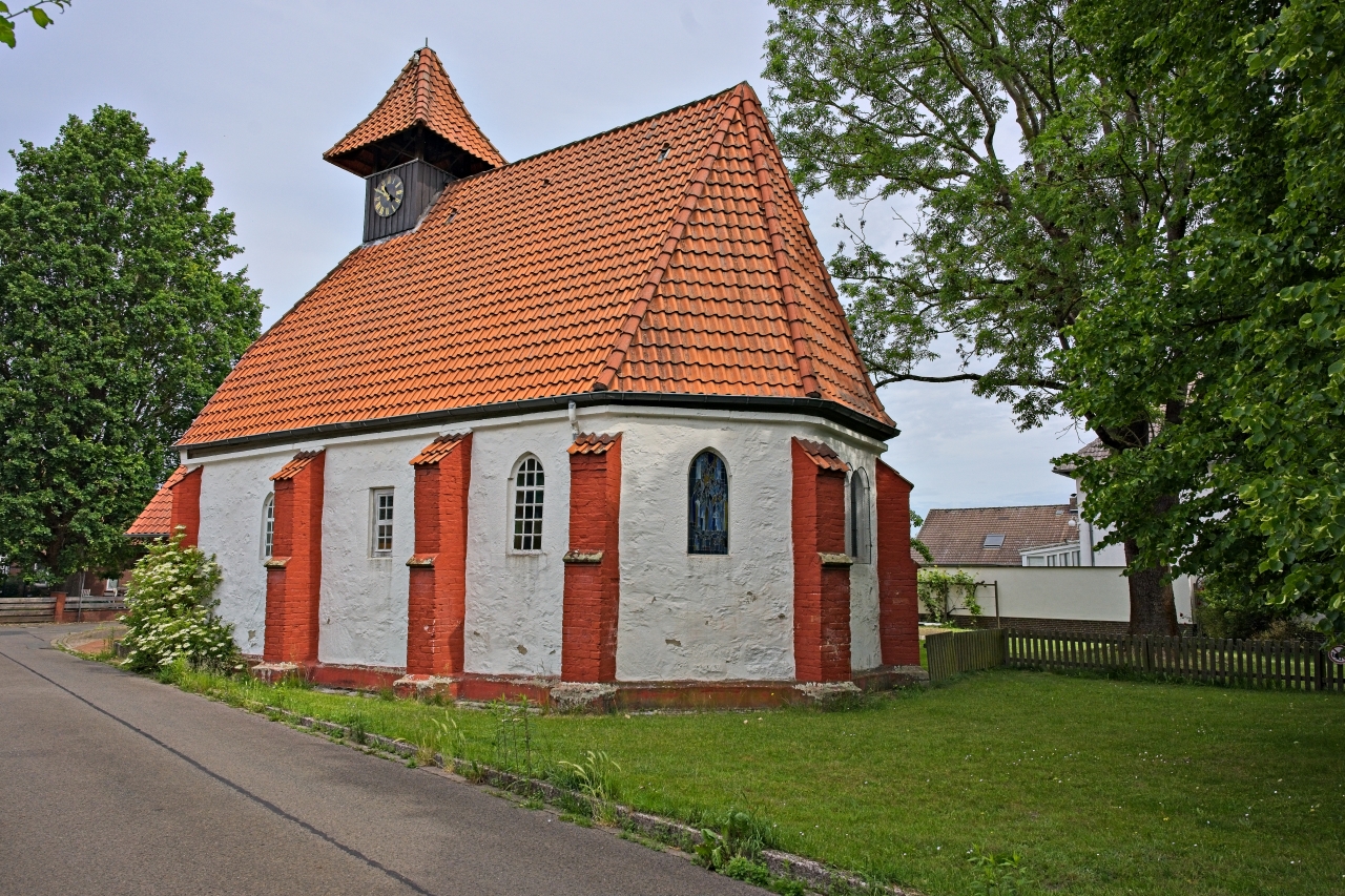 Historische Kirche Gümmer