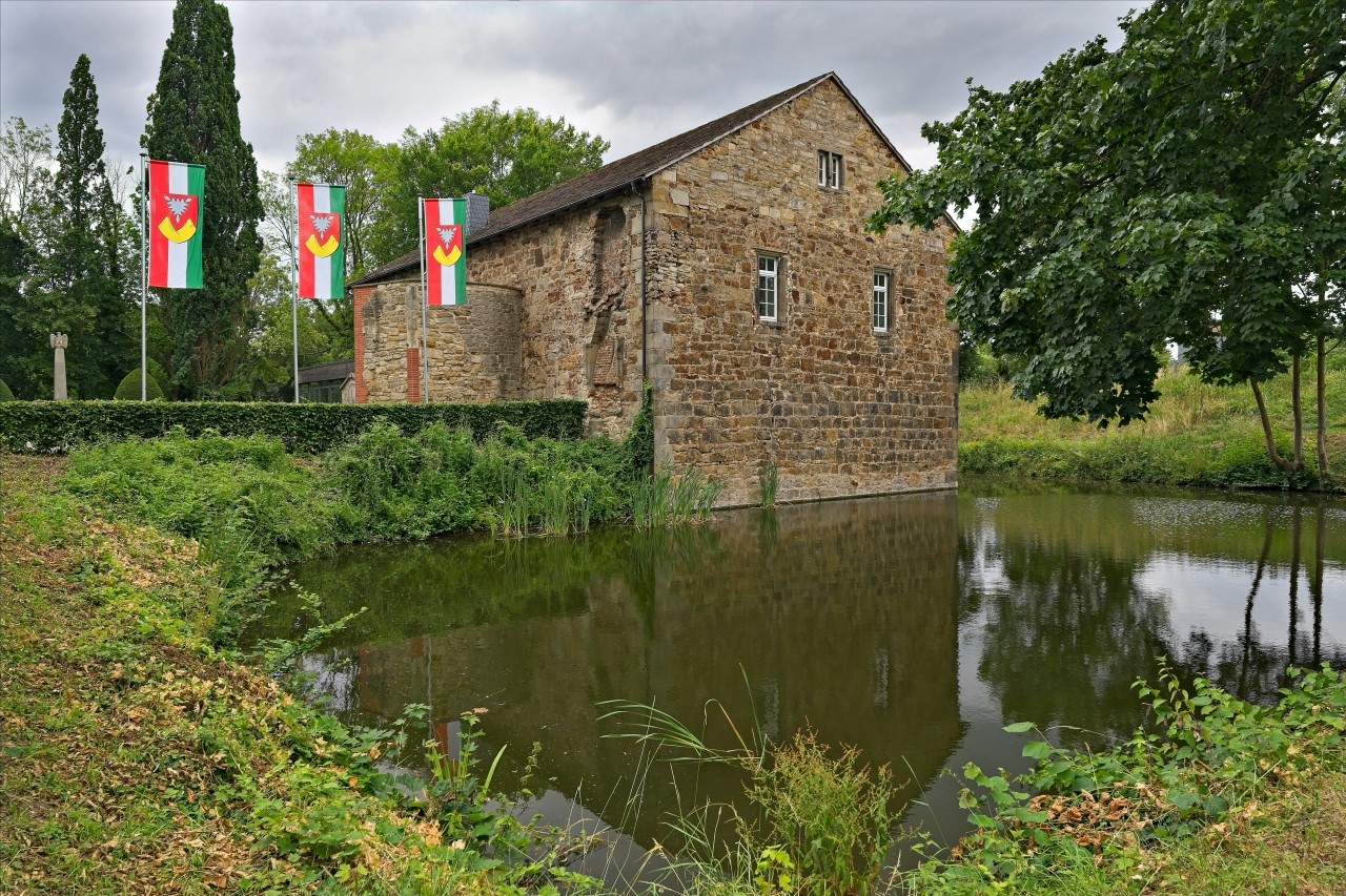 https://www.herku-fotografie.de/Fotofeed/2026/07/07/schloss-rodenberg/