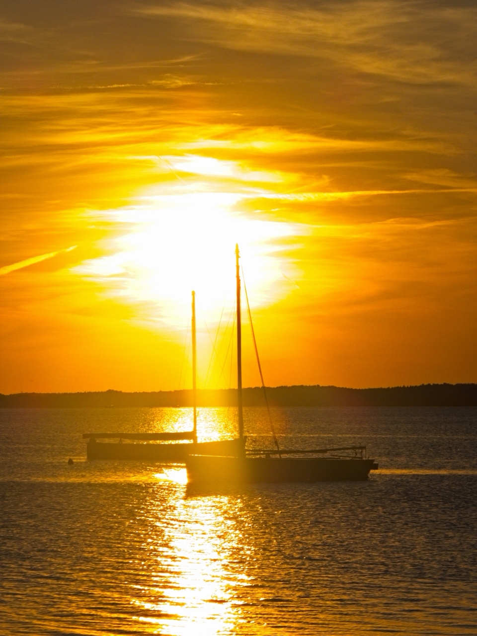 Boote im Sonnenuntergang